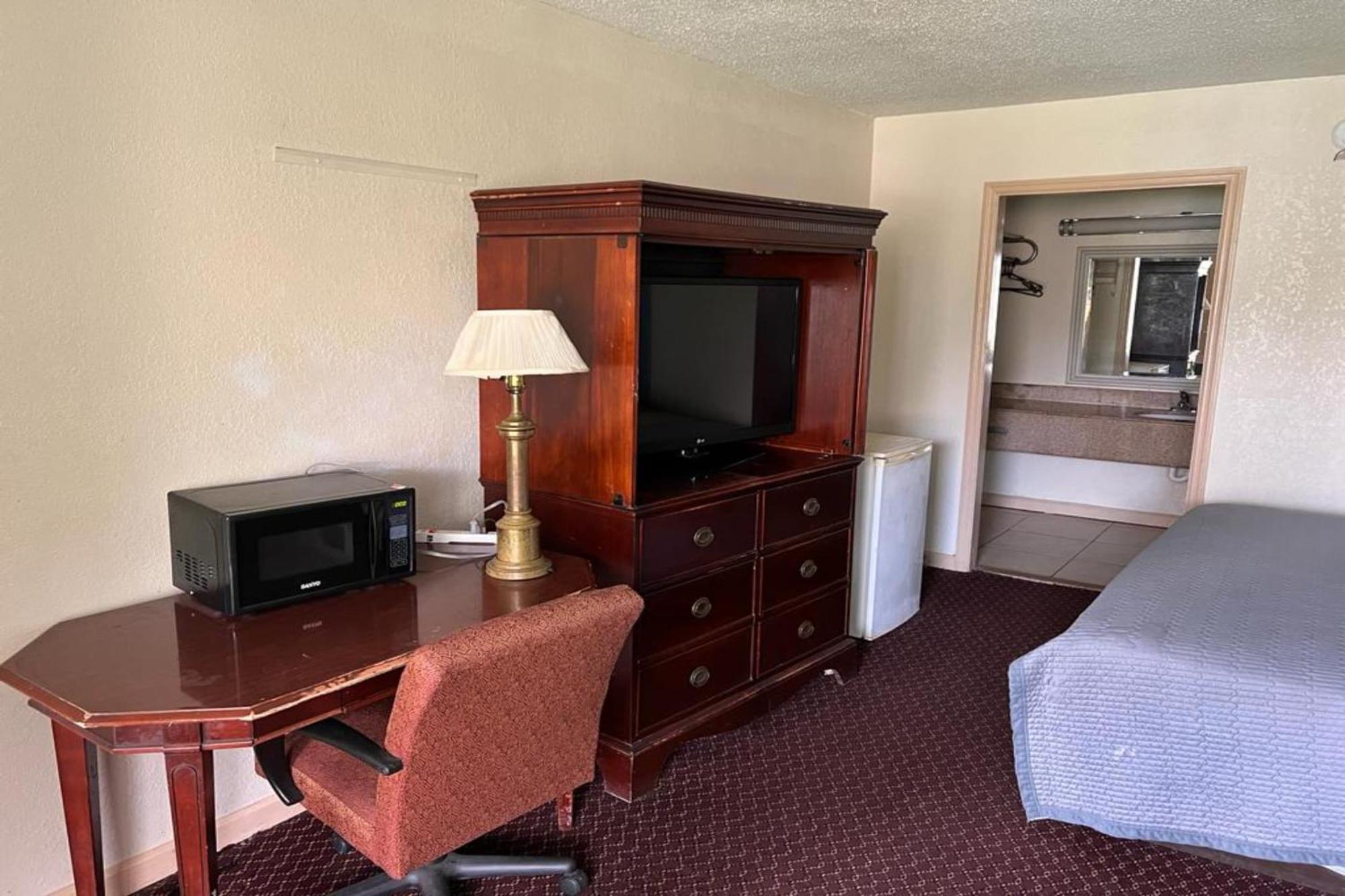 Super Inn & Suites By Oyo Milledgeville Buitenkant foto