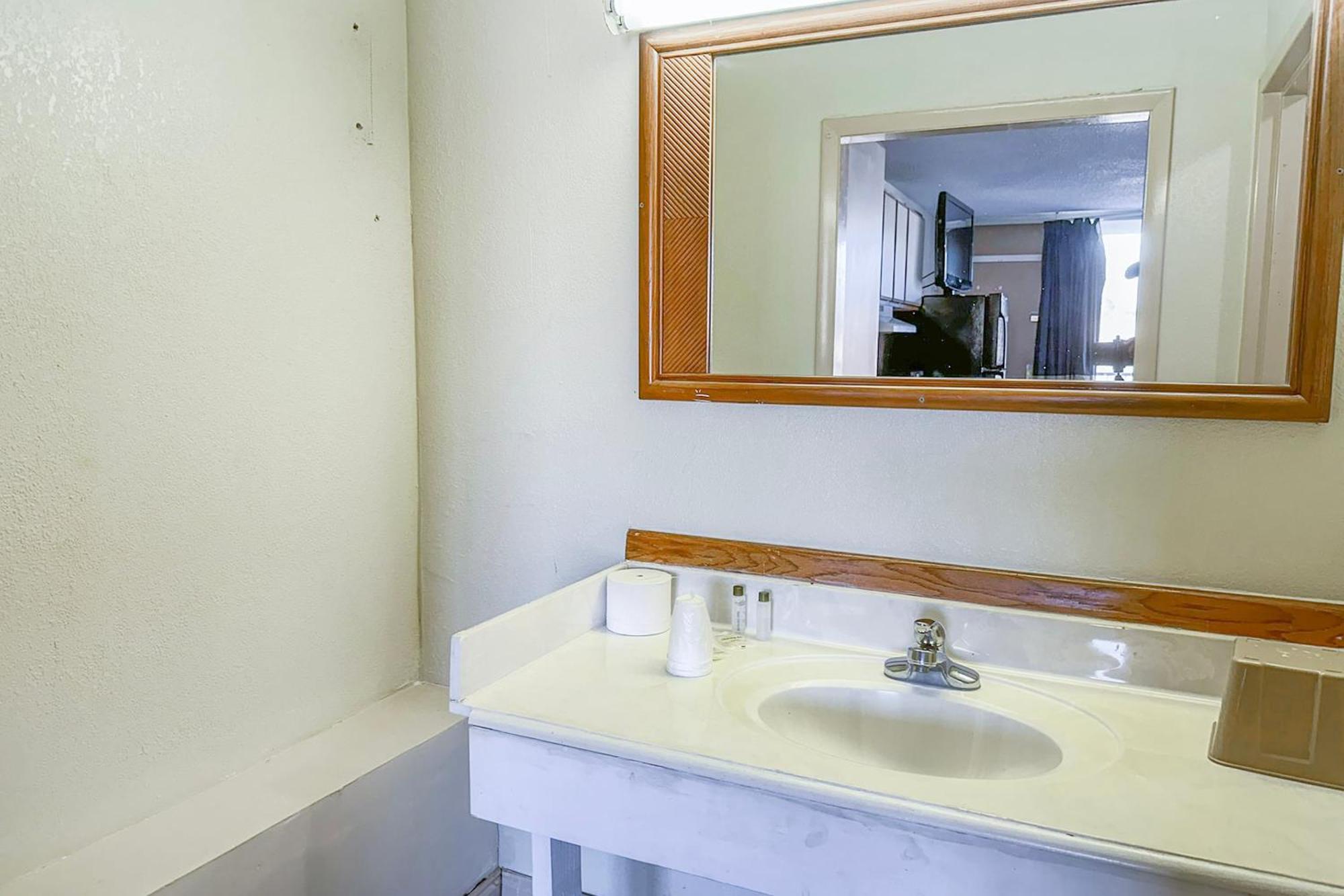 Super Inn & Suites By Oyo Milledgeville Buitenkant foto